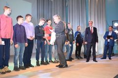 Вручение пригласительных билетов
